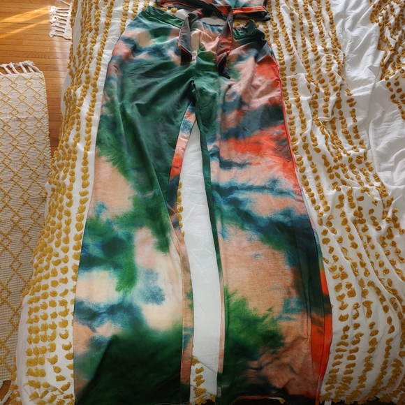 Large 2 piece set - Picture 2 of 2